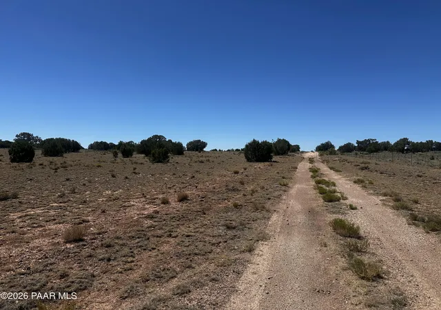2nd image of 301 31 222 N Rocky Top Rd, Peach Springs, AZ 86434 | MLS# 1083338