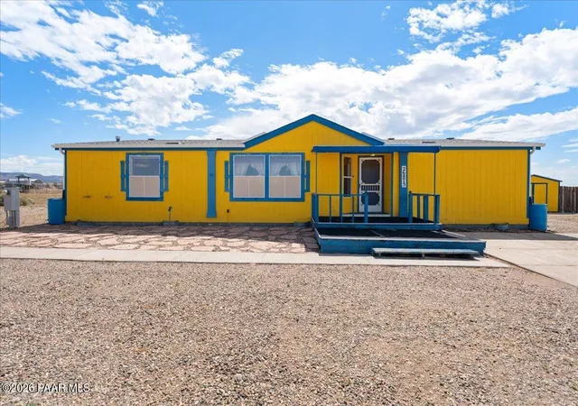 Homes for sale in Paulden, AZ | 26875 N Kitty Hawk Ln, Paulden, AZ 86334 | MLS# 1083341