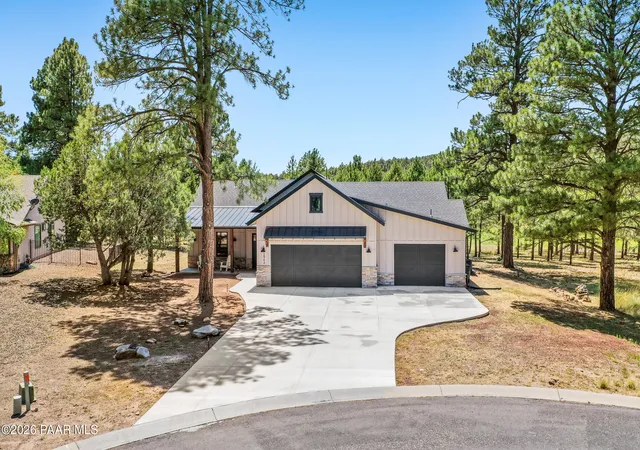 Homes for sale in Williams, AZ | 2943 W Castle Pines Dr, Williams, AZ 86046 | MLS# 1083398