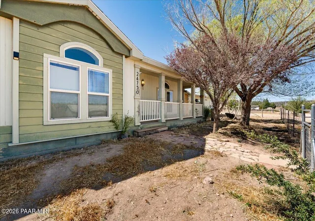 Homes for sale in Paulden, AZ | 24750 N Los Angeles St, Paulden, AZ 86334 | MLS# 1083430