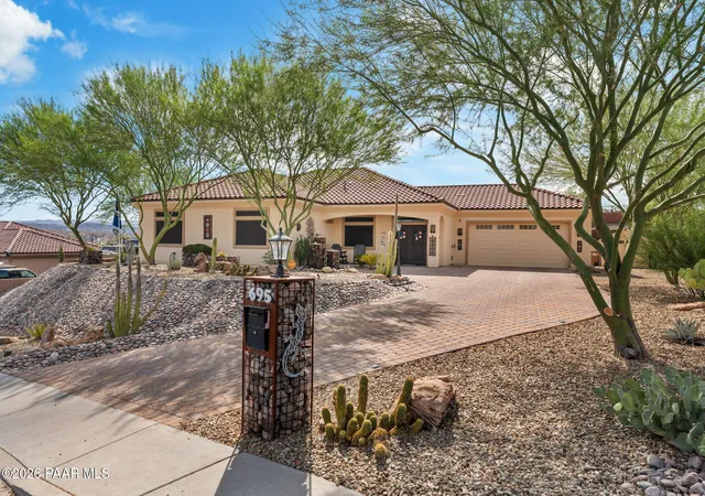 Homes for sale in Wickenburg, AZ | 695 N Topeka Cir, Wickenburg, AZ 85390 | MLS# 1083466