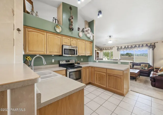 Photo 4 of Single family home for sale at 21800 N Windy Hl Ln, Paulden, AZ | MLS# 1083457 | Listing updated on 2026-09-20