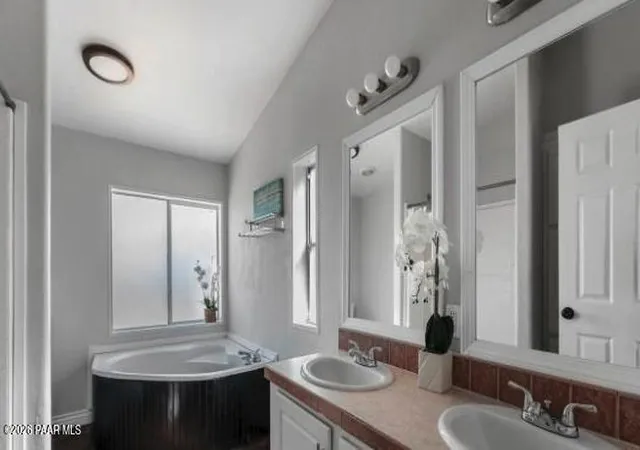 Photo 3 of Manufactured home for sale at 3493 Choctaw Ln, Chino Valley, AZ 86323 | MLS# 1083531 | Listing updated on 2026-10-09