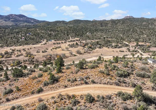 3rd image of 17581 S Pinon Ln, Kirkland, AZ 86332 | MLS# 1083725