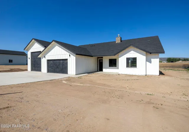 Photo 3 of Single family home for sale at 3846 Cole Lee Ct, Chino Valley, AZ 86323 | MLS# 1083744 | Listing updated on 2026-10-06