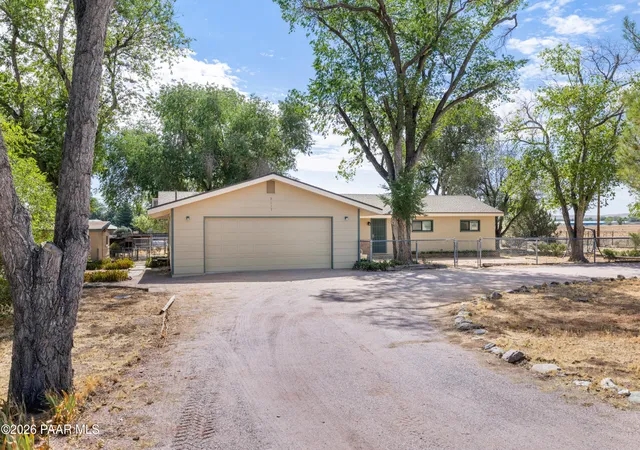 Photo 2 of Single family home for sale at 2117 North Rd 1 E, Chino Valley, AZ 86323 | MLS# 1083898 | Listing updated on 2026-09-26
