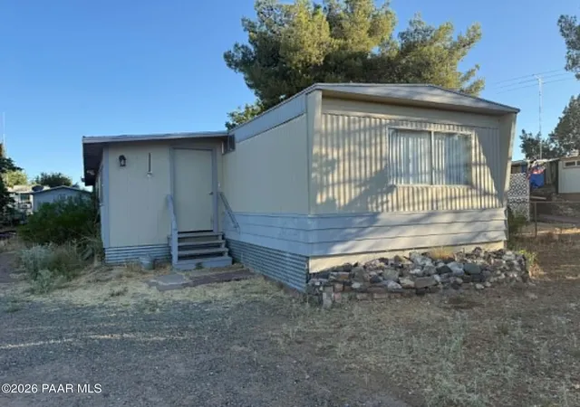 Photo 1 of Manufactured home for sale at 20581 E Prickly Pear Dr, Mayer, AZ 86333 | MLS# 1083778 | Listing updated on 2026-08-22