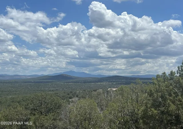 2nd image of 82 Mathis Rd, Williams, AZ 86046 | MLS# 1083797
