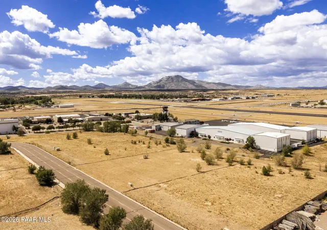 Photo 3 of Sale Pending at 2206 Cirrus Dr, Prescott, AZ 86301 | MLS# 1083836 | Listing updated on 2026-09-17