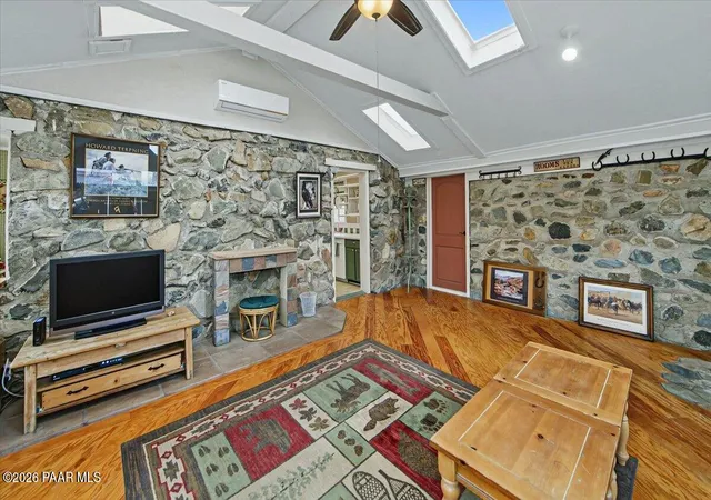 4th image of 1019 W Canyon Dr, Prescott, AZ 86303 | MLS# 1084062