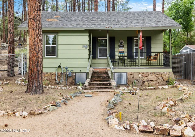 2nd image of 805 W Canyon Dr, Prescott, AZ 86303 | MLS# 1083901