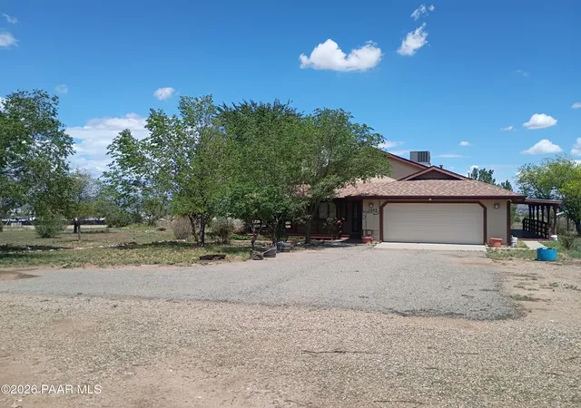 1st image of 1525 W Shadow Ridge Rd, Paulden, AZ 86334 | MLS# 1084060