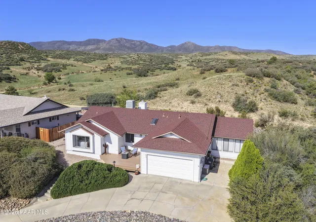 Photo 1 of Single family home for sale at 826 N Hopi Trl, Dewey, AZ 86327 | MLS# 1084028 | Listing updated on 2026-09-17