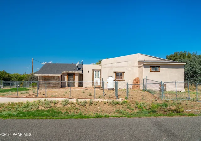 Photo 3 of Manufactured home for sale at 20960 E Quail Run Dr, Mayer, AZ 86333 | MLS# 1084049 | Listing updated on 2026-09-18