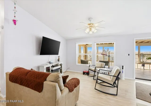 Photo 4 of Manufactured home for sale at 855 Cottonwood Ln, Chino Valley, AZ 86323 | MLS# 1084040 | Listing updated on 2026-08-04