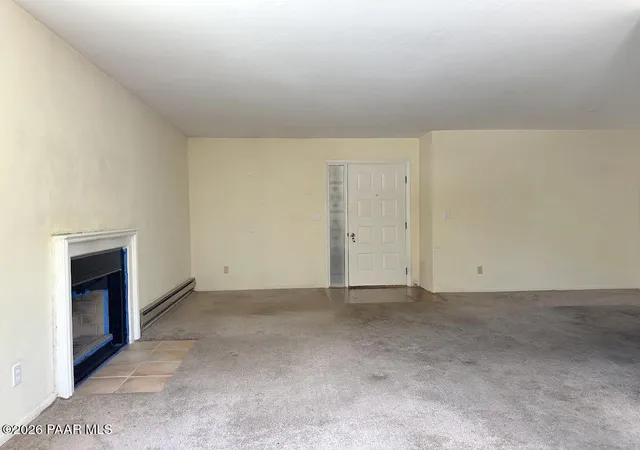 2nd image of 333 W Leroux St, Prescott, AZ 86303