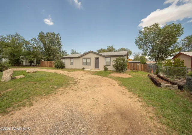 Photo 2 of Manufactured home for sale at 1720 Purple Sage Dr, Chino Valley, AZ 86323 | MLS# 1084828 | Listing updated on 2026-09-17