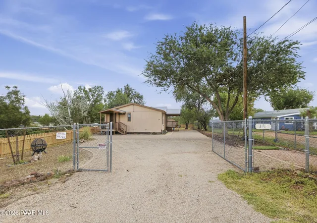 Photo 3 of Manufactured home for sale at 385 S Dewey Rd, Dewey, AZ 86327 | MLS# 1085153 | Listing updated on 2026-09-22