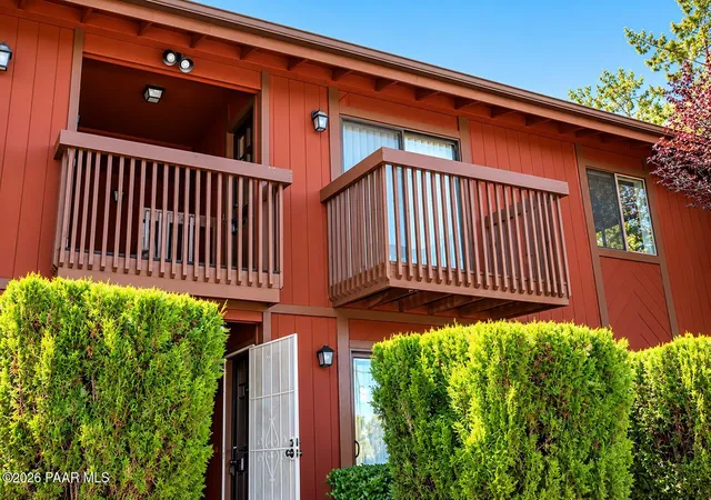 Listing Photo 2 - Condo for sale in building located at 721 S Granite St, Prescott, AZ 86303 - Unit #11