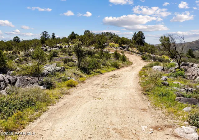 Photo 3 of Land for sale at 00000 W Buckhorn Dr, Peeples Valley, AZ 86332 | MLS# 1084607 | Listing updated on 2026-09-23