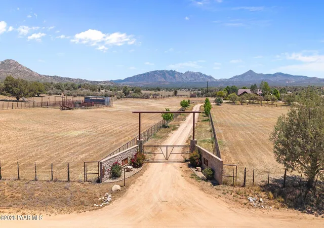 Single family home for sale at 12650 W Z-3 Ranch Rd, Skull Valley, AZ 86338 | MLS# 1084602