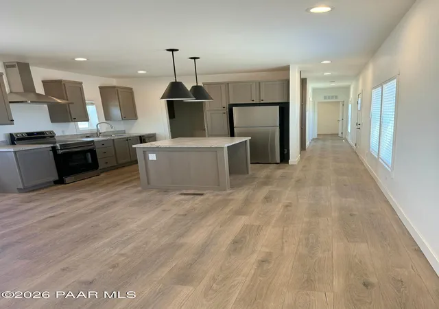 Photo 4 of Manufactured home for sale at 179 W Zion Trl, Paulden, AZ 86334 | MLS# 1084653 | Listing updated on 2026-10-06