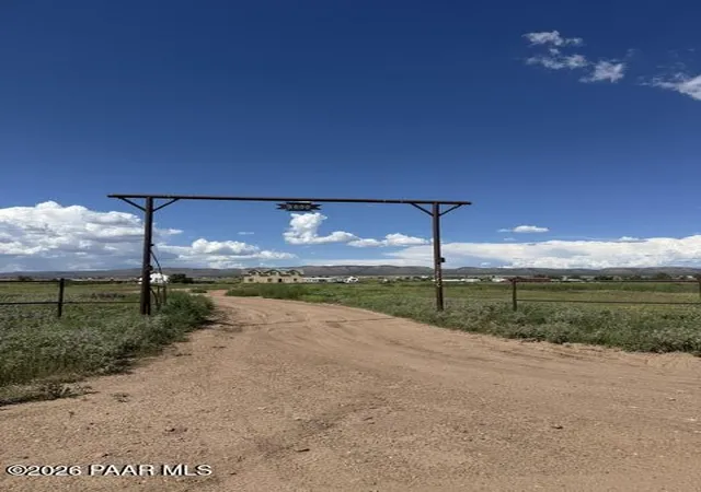 2nd image of 3800 W Rocky Rd, Paulden, AZ 86334 | MLS# 1084630