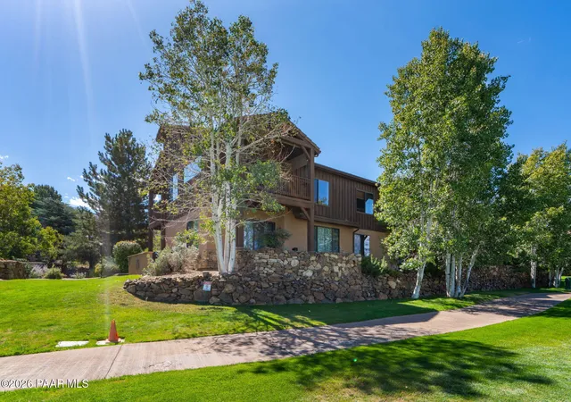 Listing Photo 4 - Condo for sale in building located at 1100 Deodora Ln, Prescott, AZ 86303 - Unit #217