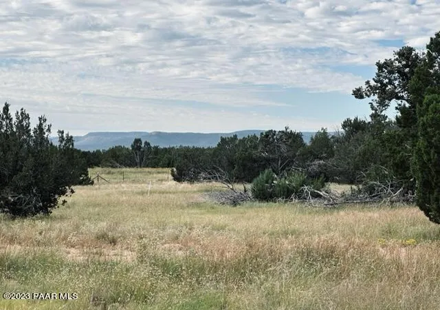 Photo 2 of Sale Pending at 27145 W Fort Rock Rd, Seligman, AZ 86337 | MLS# 1084775 | Listing updated on 2026-09-17