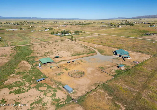 Photo 4 of Single family home for sale at 25855 N Matli Ln, Paulden, AZ 86334 | MLS# 1084870 | Listing updated on 2026-10-06