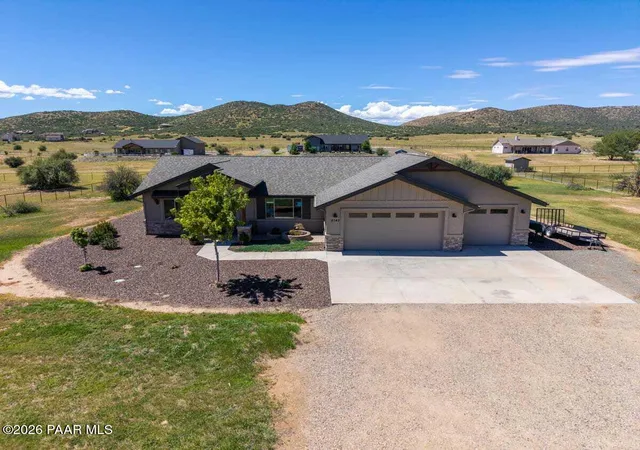 Photo 3 of Single family home for sale at 9140 N Doc Bar Rd, Prescott Valley, AZ 86315 | MLS# 1085009 | Listing updated on 2026-10-06