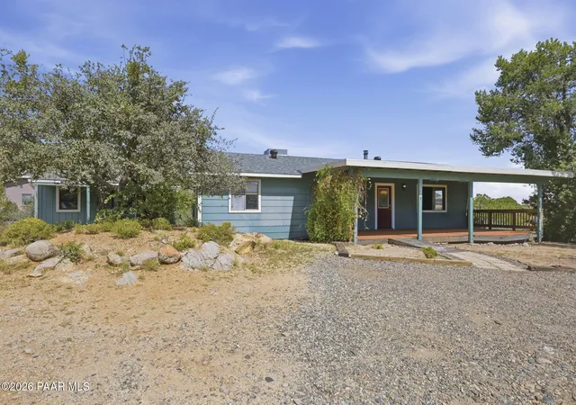 Photo 3 of Single family home for sale at 1933 N Geraldine Ct, Prescott, AZ 86301 | MLS# 1085273 | Listing updated on 2026-09-26