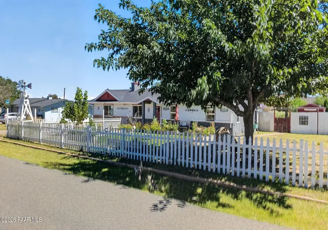Photo 2 of Single family home for sale at 2821 N Meadowlark Dr, Prescott Valley, AZ 86314 | MLS# 1084972 | Listing updated on 2026-10-08