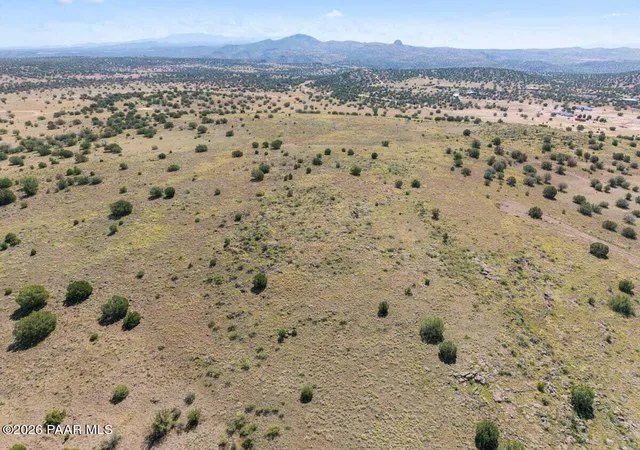 Photo 3 of Land for sale at 098r E Great Pl, Paulden, AZ 86334 | MLS# 1085277 | Listing updated on 2026-09-25