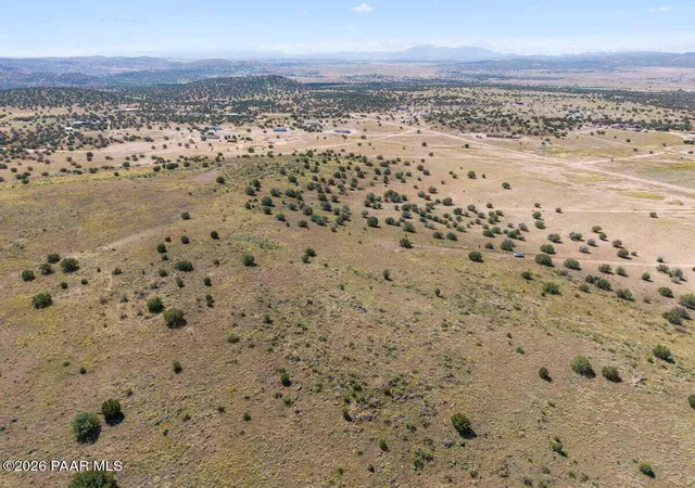 Photo 4 of Land for sale at 098r E Great Pl, Paulden, AZ 86334 | MLS# 1085277 | Listing updated on 2026-09-25