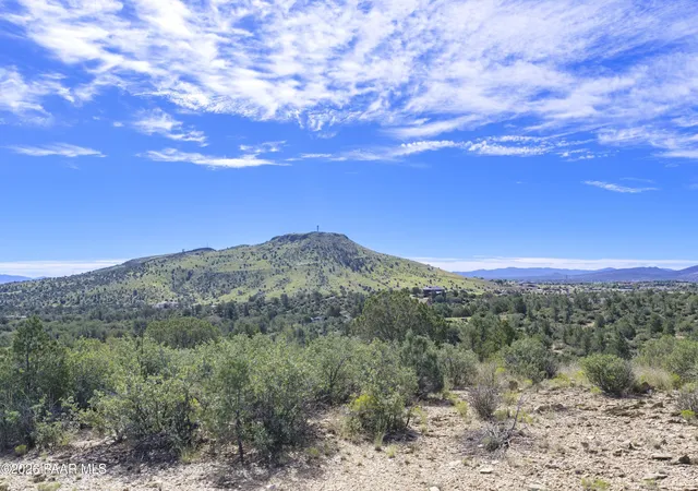 Photo 3 of Sale Pending at 12655 N Zoro Rd, Prescott, AZ 86305 | MLS# 1085004 | Listing updated on 2026-09-17