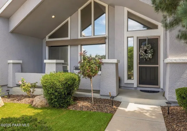 Photo 3 of Sale Pending at 2113 Hibiscus Cir, Prescott, AZ 86301 | MLS# 1085302 | Listing updated on 2026-09-28