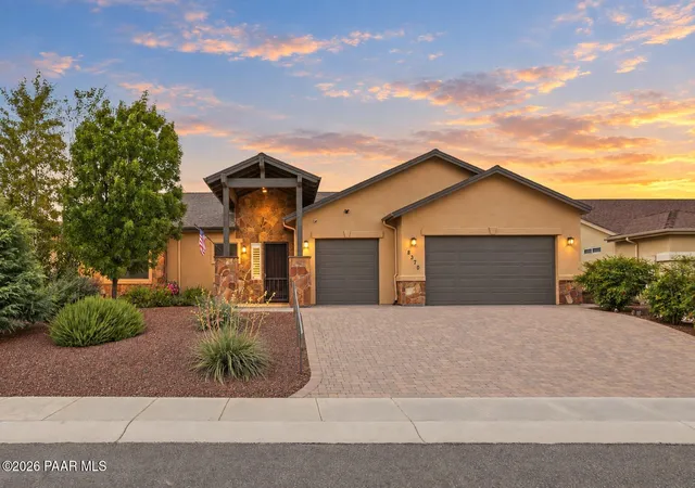 Single family home for sale at 8370 N View Crst, Prescott Valley, AZ 86315 | MLS# 1085174