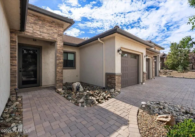 Photo 3 of Single family home for sale at 1364 N Cloud Cliff Pass, Prescott Valley, AZ 86314 | MLS# 1085037 | Listing updated on 2026-10-19