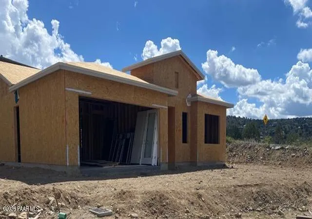 Photo 2 of Single family home for sale at 218 Looking Glass Dr, Prescott, AZ 86303 | MLS# 1085048 | Listing updated on 2026-10-06