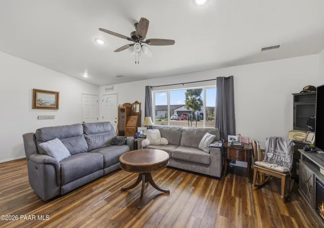 Photo 3 of Single family home for sale at 20290 E Saguaro Dr, Mayer, AZ 86333 | MLS# 1085054 | Listing updated on 2026-09-23