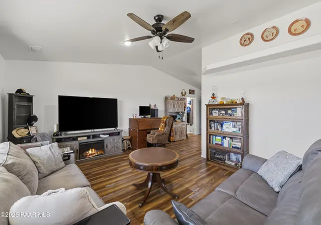 Photo 4 of Single family home for sale at 20290 E Saguaro Dr, Mayer, AZ 86333 | MLS# 1085054 | Listing updated on 2026-09-23