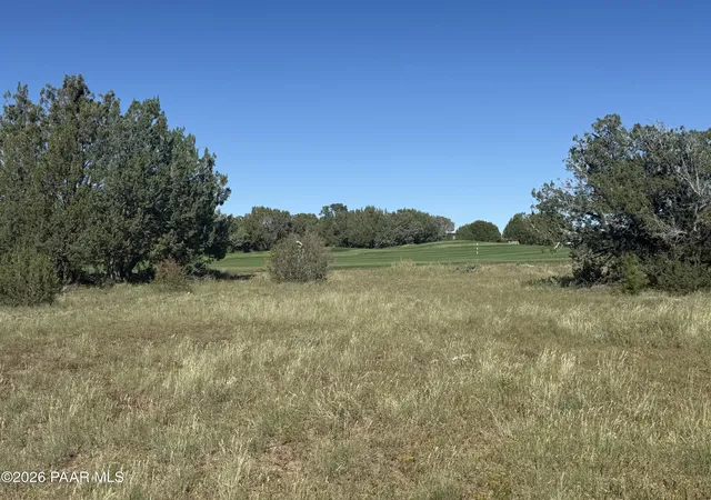 Photo 1 of Land for sale at 8396 Lake View Dr, Show Low, AZ 85901 | MLS# 1085057 | Listing updated on 2026-09-17