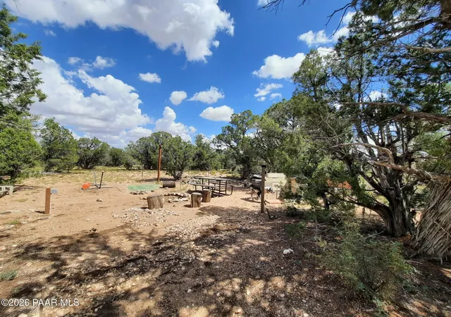 Photo 3 of Land for sale at 074 Off Denny 5 Rd, Seligman, AZ 86337 | MLS# 1085053 | Listing updated on 2026-09-17