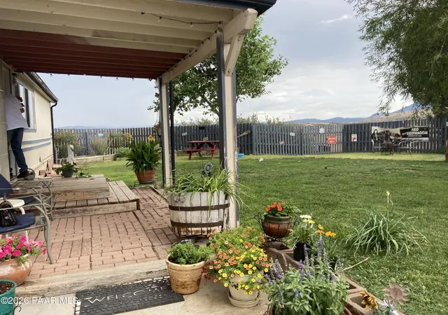 Photo 2 of Manufactured home for sale at 195 N Papago Trl, Chino Valley, AZ 86323 | MLS# 1085171 | Listing updated on 2026-09-22