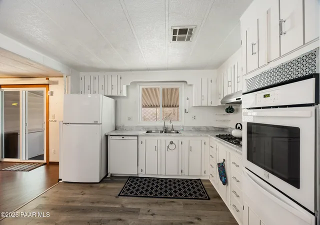 Photo 3 of Manufactured home for sale at 7901 E State Route 69 #82, Prescott Valley, AZ 86314 | MLS# 1085099 | Listing updated on 2026-09-16