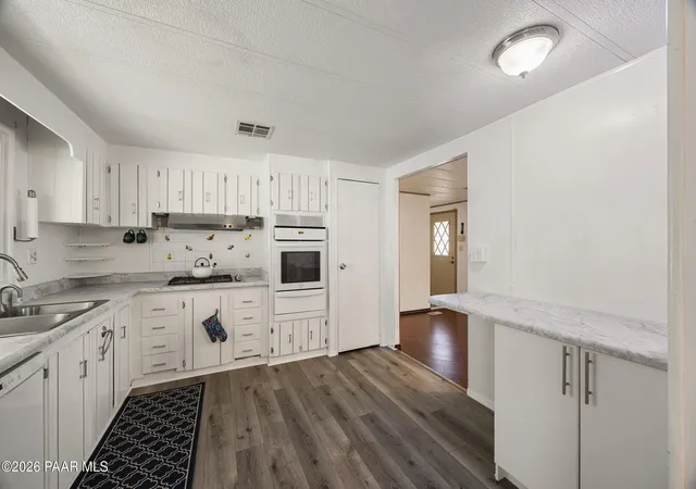 Photo 4 of Manufactured home for sale at 7901 E State Route 69 #82, Prescott Valley, AZ 86314 | MLS# 1085099 | Listing updated on 2026-09-16