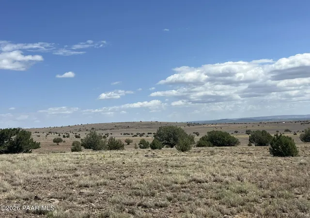 Photo 4 of Land for sale at 97 SE Off Of Falcon Flight, Ash Fork, AZ 86320 | MLS# 1085131 | Listing updated on 2026-09-17