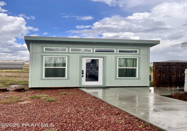 Photo 3 of Manufactured home for sale at 26297 N Sonoma Ct, Paulden, AZ 86334 | MLS# 1085142 | Listing updated on 2026-09-18