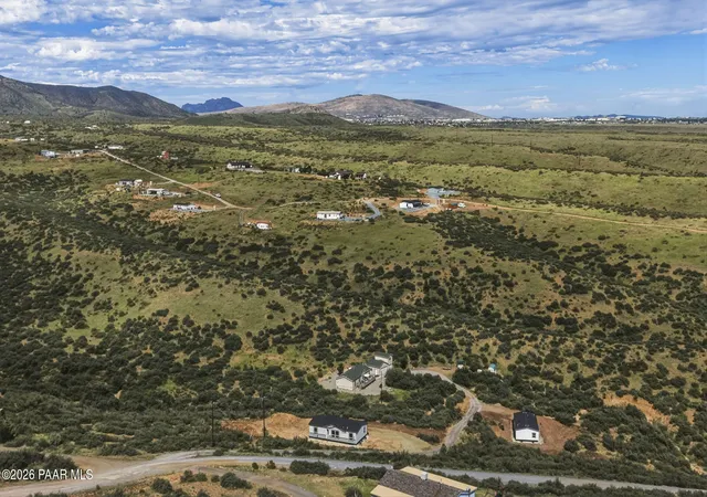 Photo 3 of Manufactured home for sale at 470 Hideaway Dr, Dewey, AZ 86327 | MLS# 1085140 | Listing updated on 2026-09-18